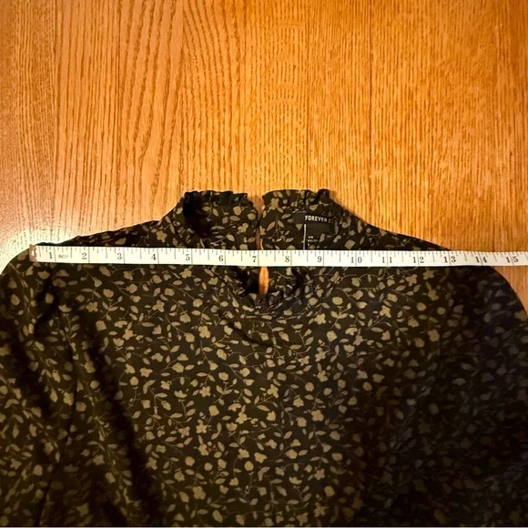 Forever 21 Charming Black and Gold Mini Dress - Picture 8 of 10